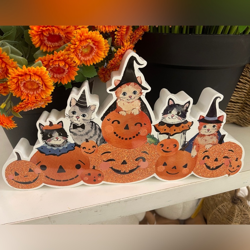 Halloween Cats in Costumes on Pumpkins Glitter Wooden Tabletop Decor NEW Tabby